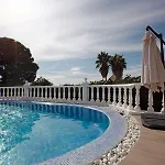 R02 Luxury In With Pool And Garden Lejlighed *