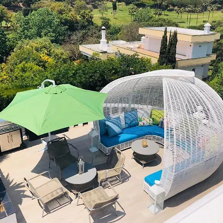 アパート R02 Luxury In With Pool And Garden マルベーリャ